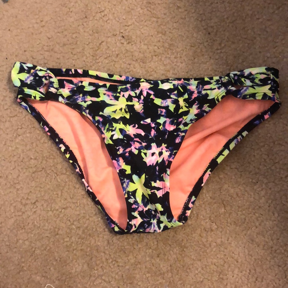 Bikini bottoms